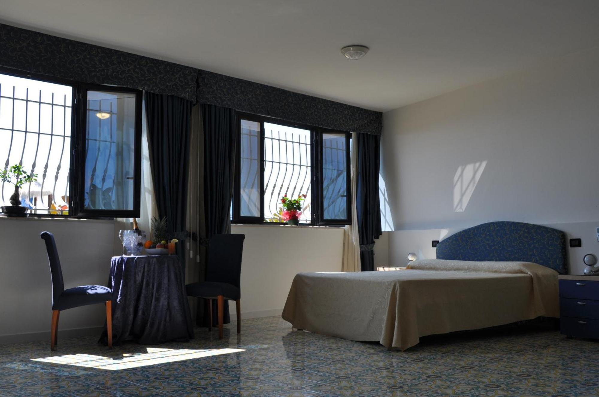 Hotel La Playa Sperlonga Zewnętrze zdjęcie