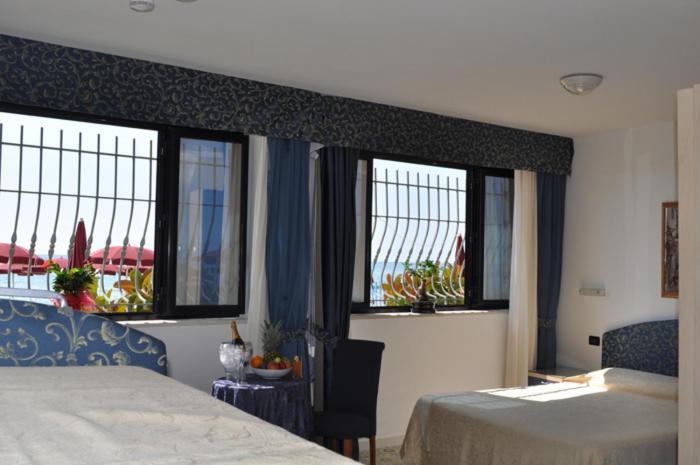 Hotel La Playa Sperlonga Zewnętrze zdjęcie