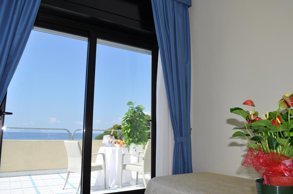 Hotel La Playa Sperlonga Zewnętrze zdjęcie